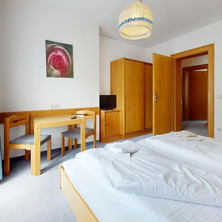 Brixana Gæstehus 4*